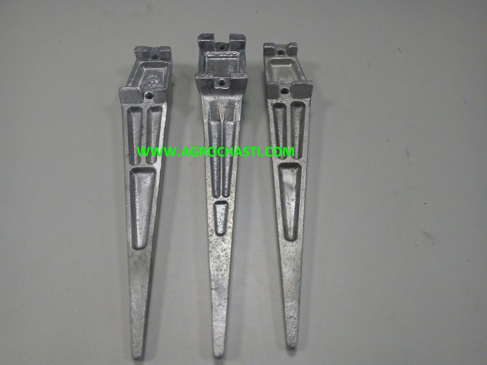 НАБИВАЧ NEW HOLLAND 46516/46517/536220 - Агрочасти